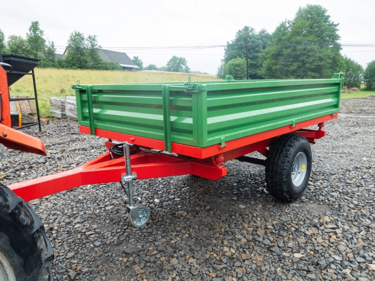 przyczepa-rolnicza-jednoosiowa-z-wywrotem-R-280-05.jpg