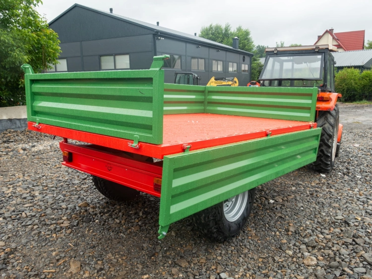 przyczepa-rolnicza-jednoosiowa-z-wywrotem-R-280-010.jpg