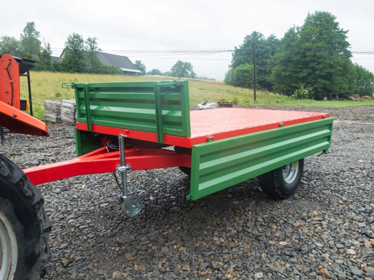 przyczepa-rolnicza-jednoosiowa-z-wywrotem-R-280-017.jpg