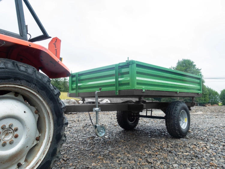 przyczepa-rolnicza-jednoosiowa-z-wywrotem-R-280-RAL9005-03.jpg