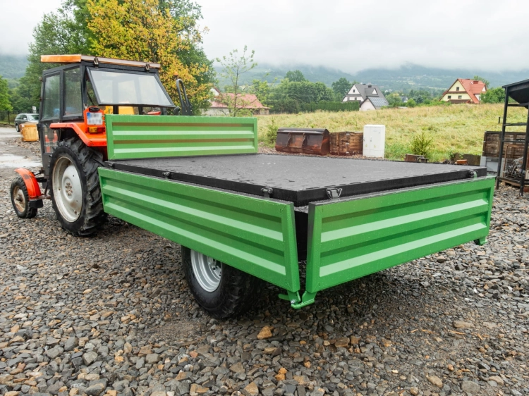 przyczepa-rolnicza-jednoosiowa-z-wywrotem-R-280-RAL9005-07.jpg