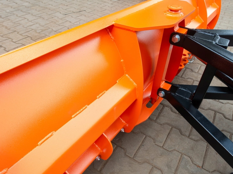 plug-sniezny-na-tuz-tur-euroramke-200cm-ral2004-6.jpg
