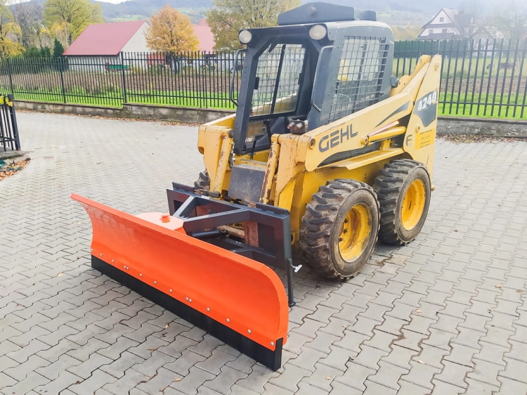 plug-do-miniladowarki-jcb-bobcat-gehl-2.jpg