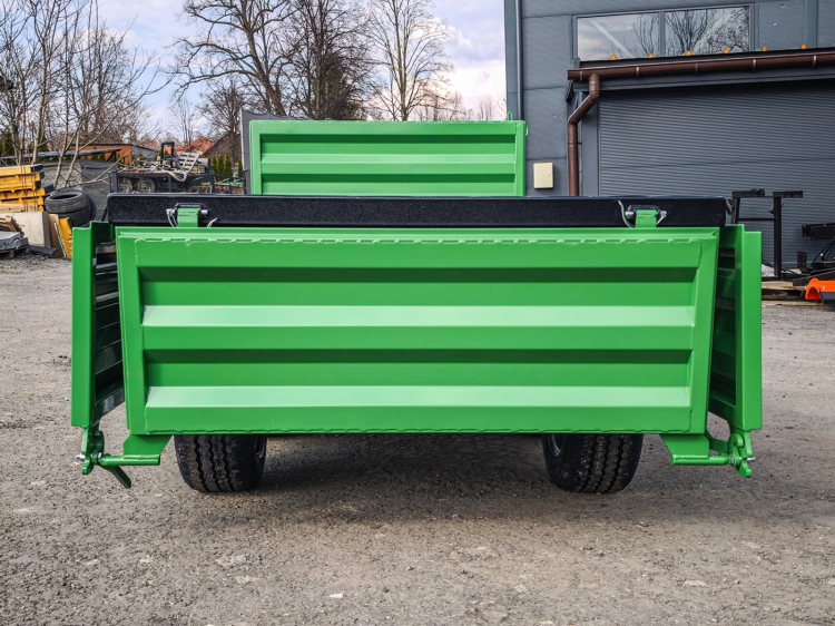 przyczepka -rolnicza-do-traktora-z-wywrotem-T-235cz-9.jpg