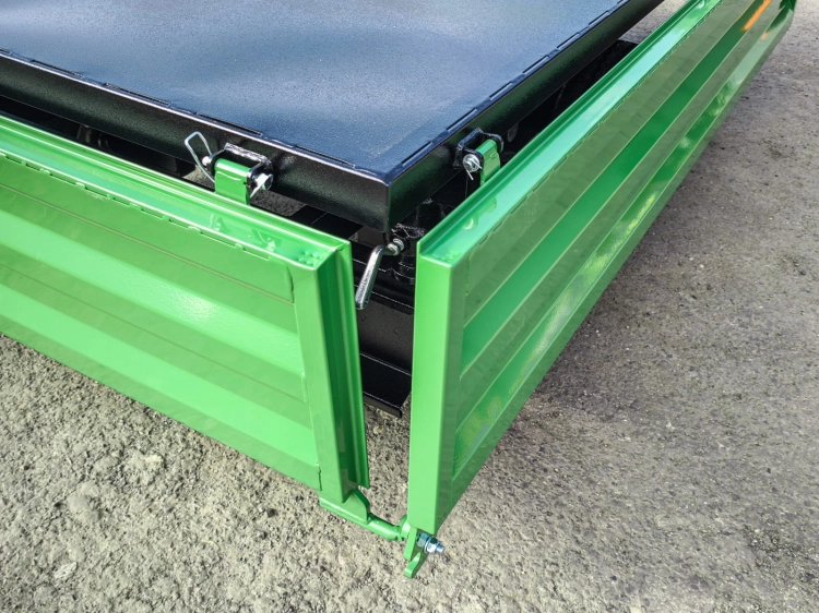 przyczepka -rolnicza-do-traktora-z-wywrotem-T-235cz-10.jpg