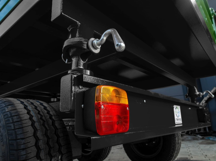 przyczepka -rolnicza-do-traktora-z-wywrotem-T-235cz-14.jpg