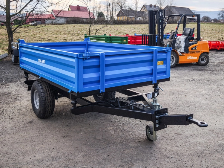 przyczepa-rolnicza-jednoosiowa-z-wywrotem-R-260-cn-3.jpg