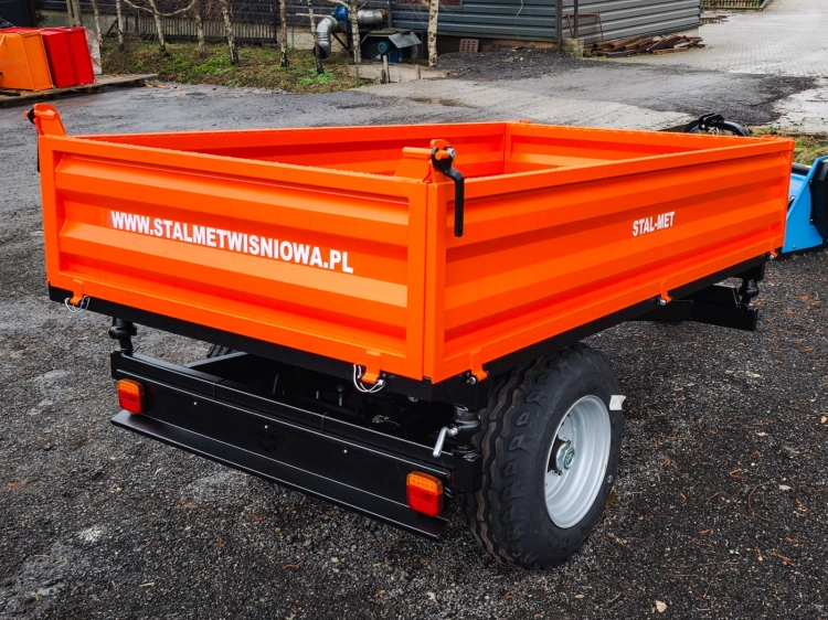 przyczepa-rolnicza-jednoosiowa-z-wywrotem-R-260H-cp-3.jpg
