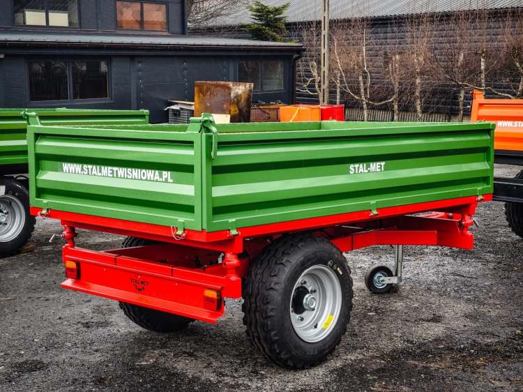 przyczepa-rolnicza-jednoosiowa-z-wywrotem-R-260H-zc-2.jpg