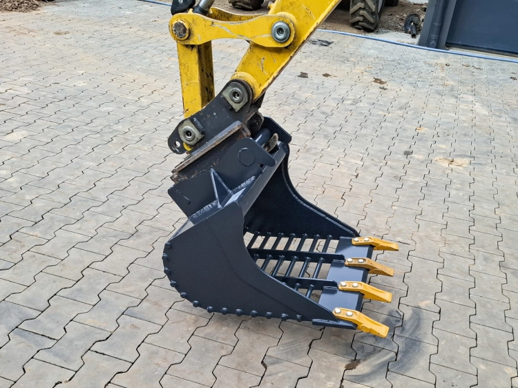 lyzka-podsierbna-azurowa-60cm-do-koparki-2,6-3,5t-13.jpg