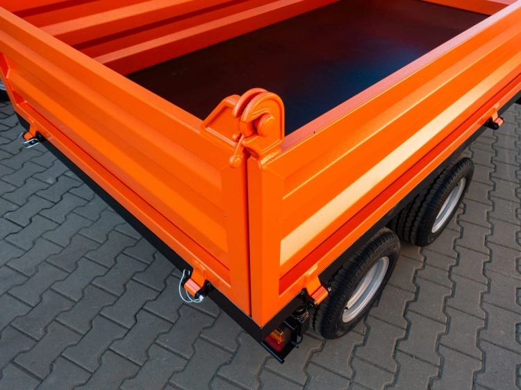 przyczepka -rolnicza-do-traktora-z-wywrotem-T-235cp-12.jpg