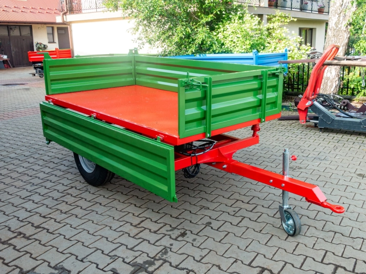 przyczepa-rolnicza-jednoosiowa-z-wywrotem-R-235-9.jpg