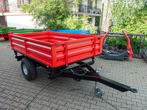 przyczepa-rolnicza-jednoosiowa-z-wywrotem-R-260-2.jpg